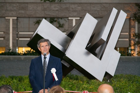 Francisco J. Riberas, president and CEO of Gestamp in front of the MU Project sculpture